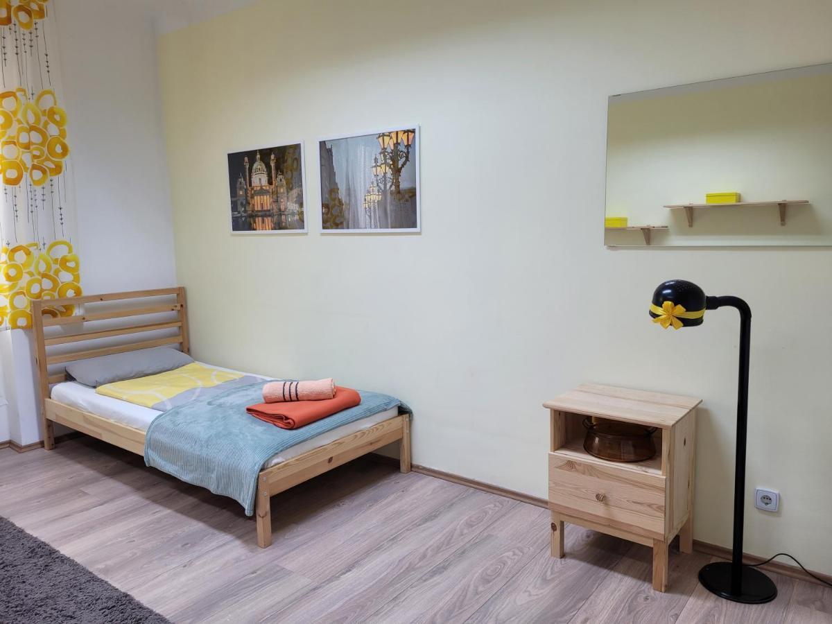 Budget Studio Near Prater Wien Ngoại thất bức ảnh
